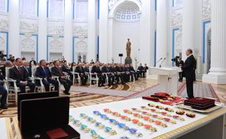 10.12.15. Kreml. Yurtsihin F.1.jpg